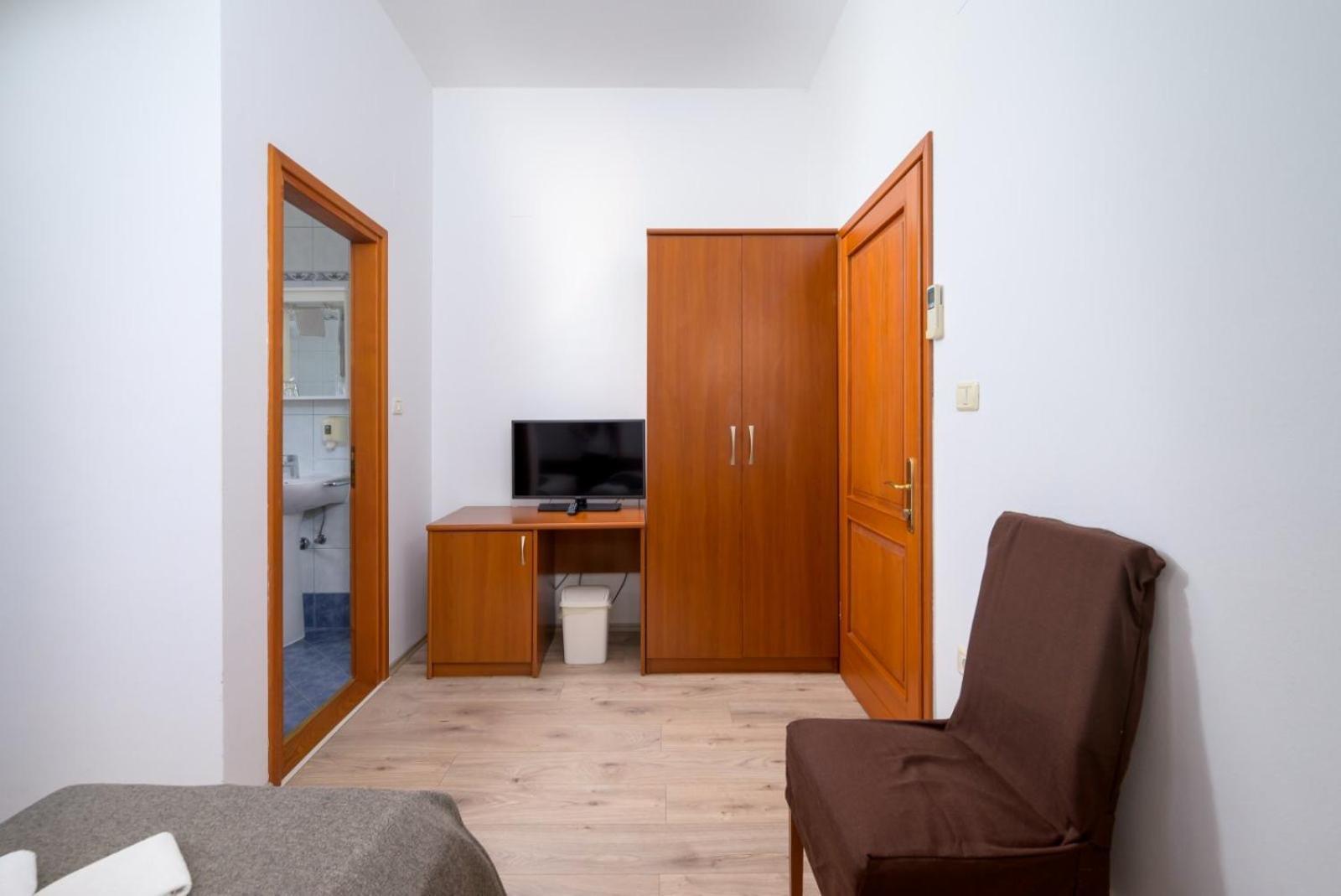 Rooms Luna Sol Krnica Bagian luar foto