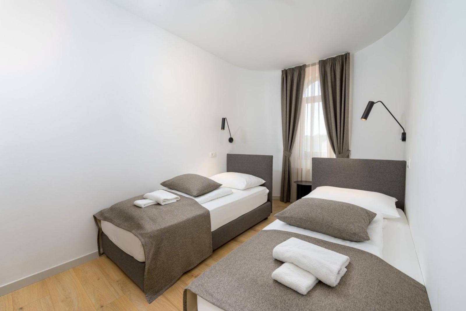 Rooms Luna Sol Krnica Bagian luar foto